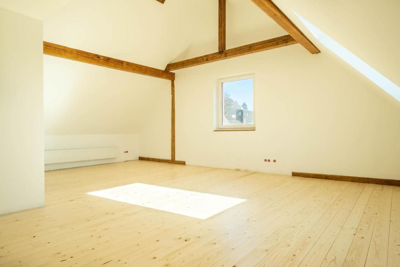 Kinderklinik Dachwohnung - Signal Hill 1A Siegen Buitenkant foto