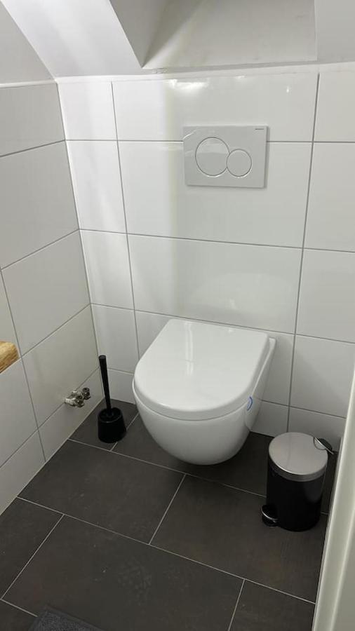 Kinderklinik Dachwohnung - Signal Hill 1A Siegen Buitenkant foto