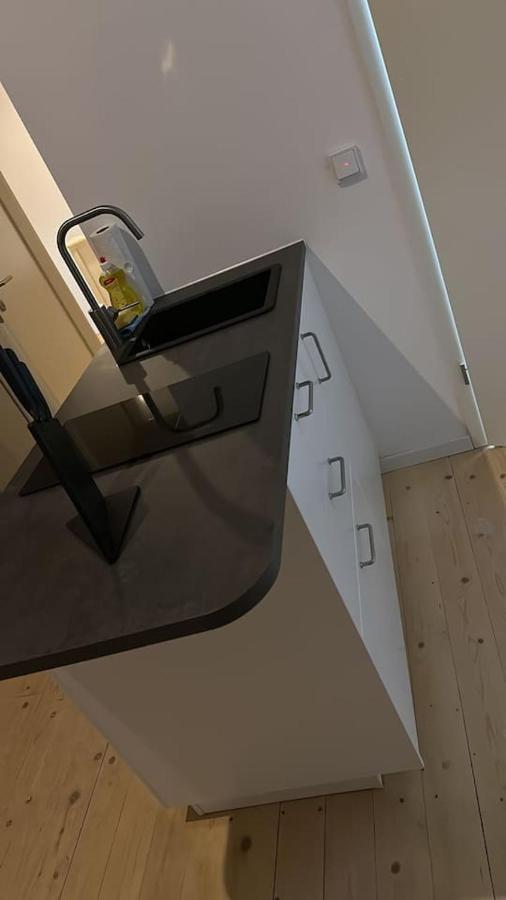 Kinderklinik Dachwohnung - Signal Hill 1A Siegen Buitenkant foto